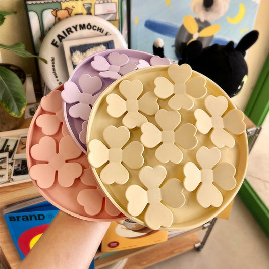 Flower-Shaped Silicone Pet Slow Feeding Snuffle Mat, Non-Slip Lick Mat for Dogs & Cats, 100% Food-Grade Silicone, Multi-Color & Customizable Options, Slow Feeding & Sniffing Training MSW30